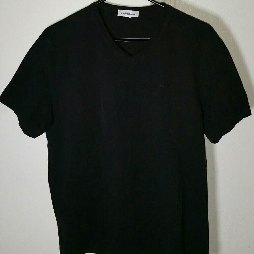 Calvin Klein V neck Shirt